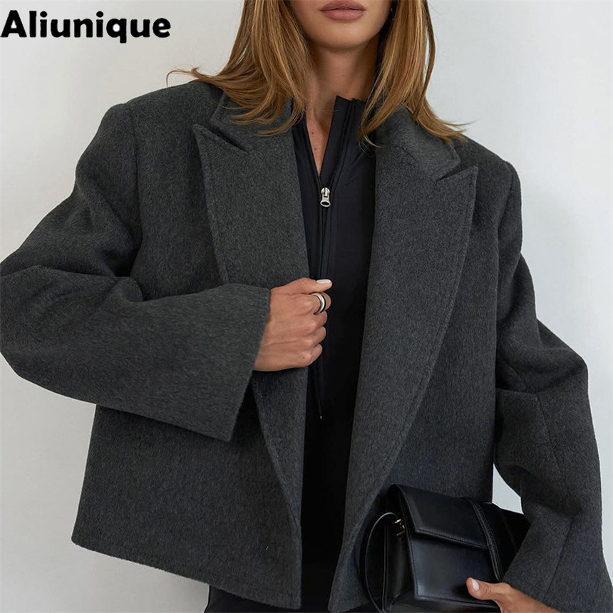 Street Fashion High End - 2026 Sonbahar Kış Modası Kısa Blazer