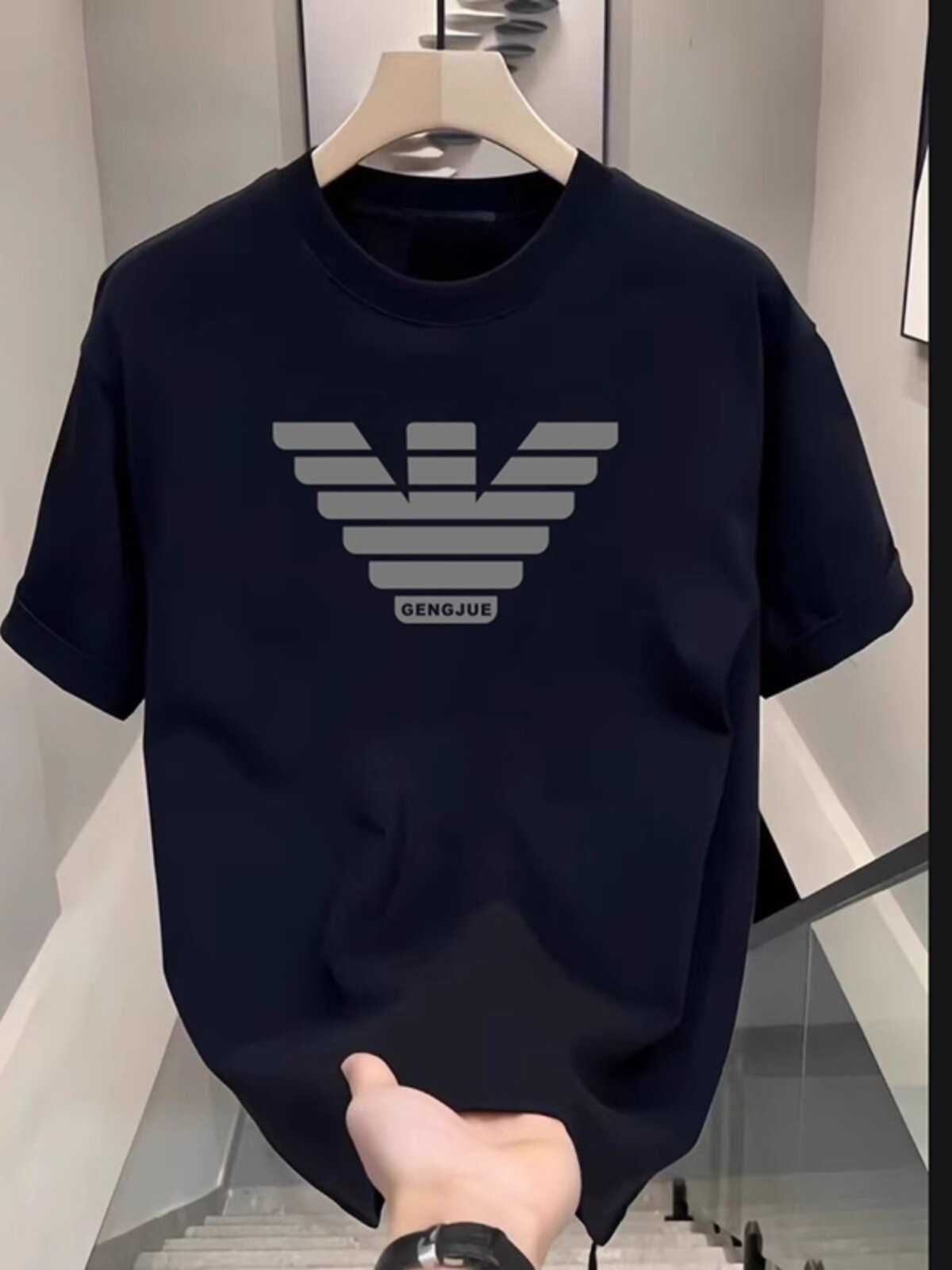 Yazlık Sokak Modası Trendi Kla - Street Fashion Brand Logo incelemesi ve fiyatı