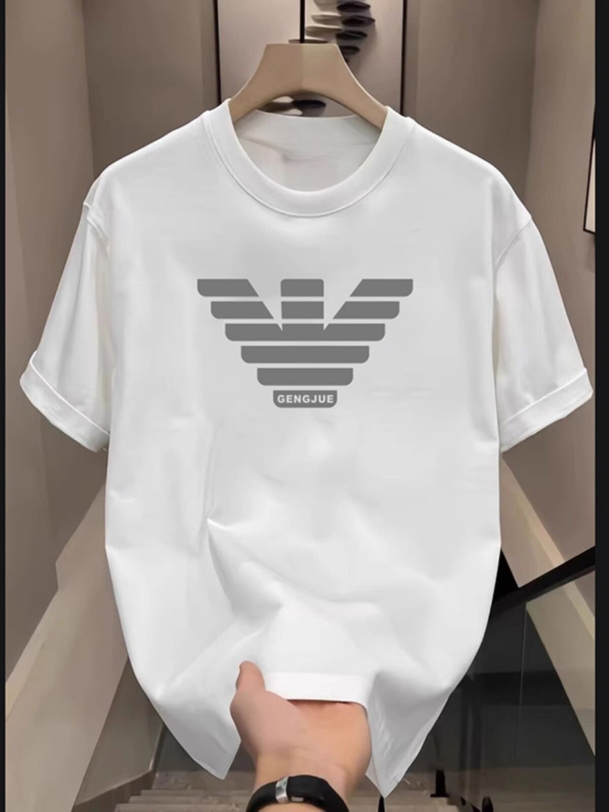 Yazlık Sokak Modası Trendi Kla - Street Fashion Brand Logo incelemesi ve fiyatı
